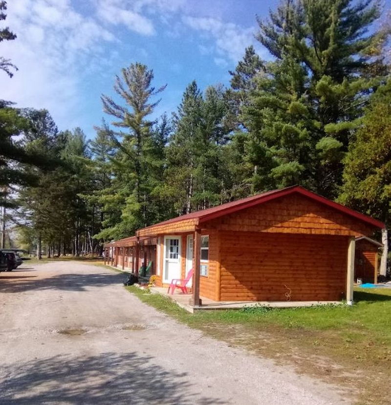 Tower Shore Motel and Camping (Tower Shore Motel) - From Web Listing (newer photo)